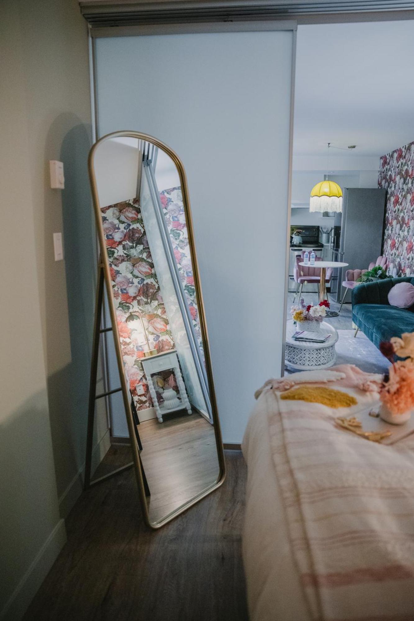 The Garden Room At Waddington Flats Victoria Bagian luar foto